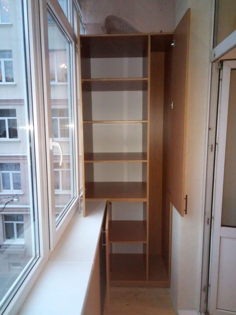 Шкафчик на лоджию