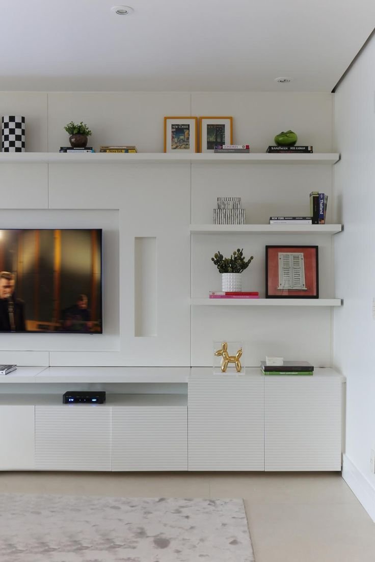 Полки над телевизором