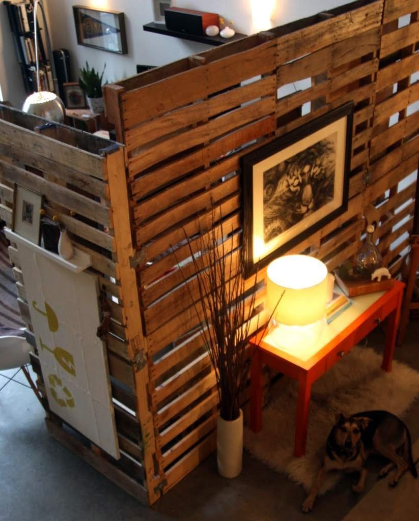 Деревянные поддоны в интерьере