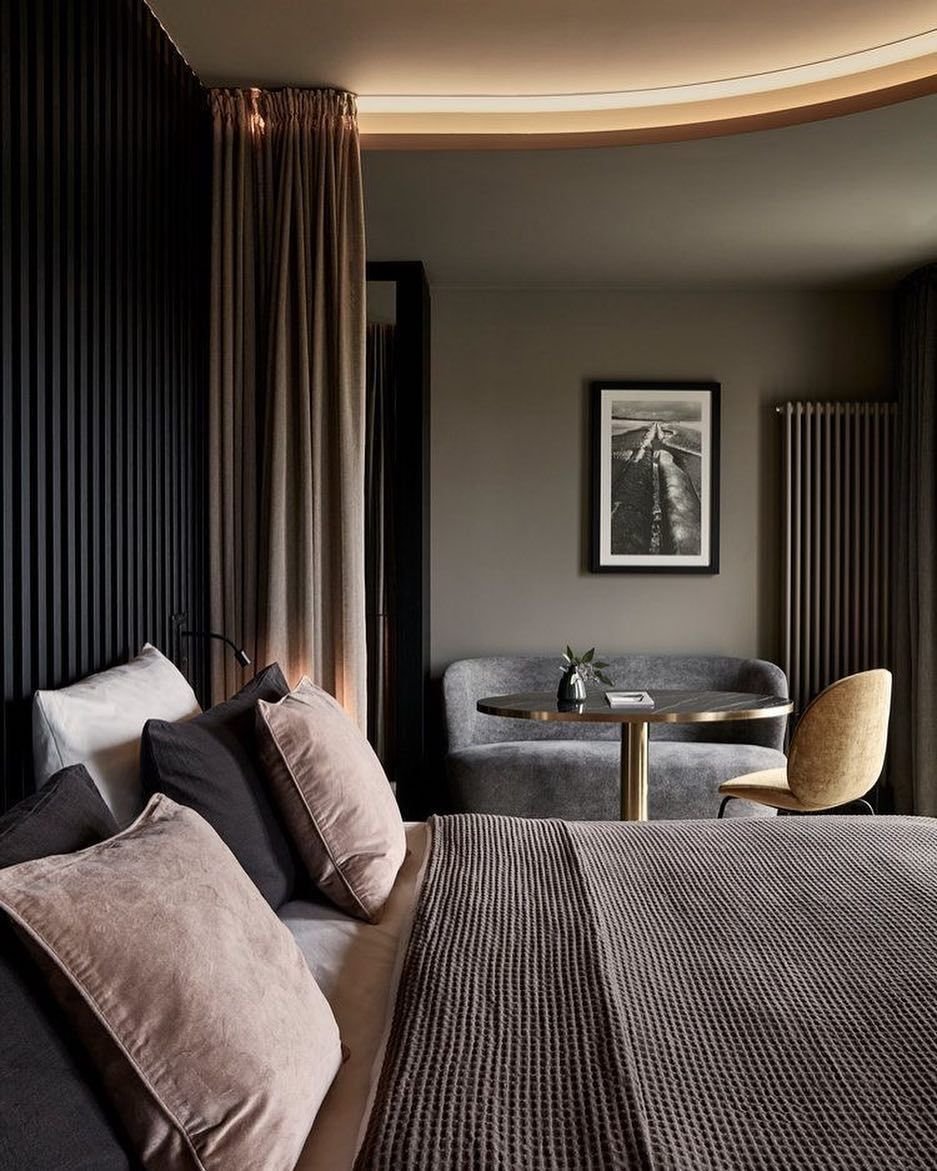 Серо коричневые обои