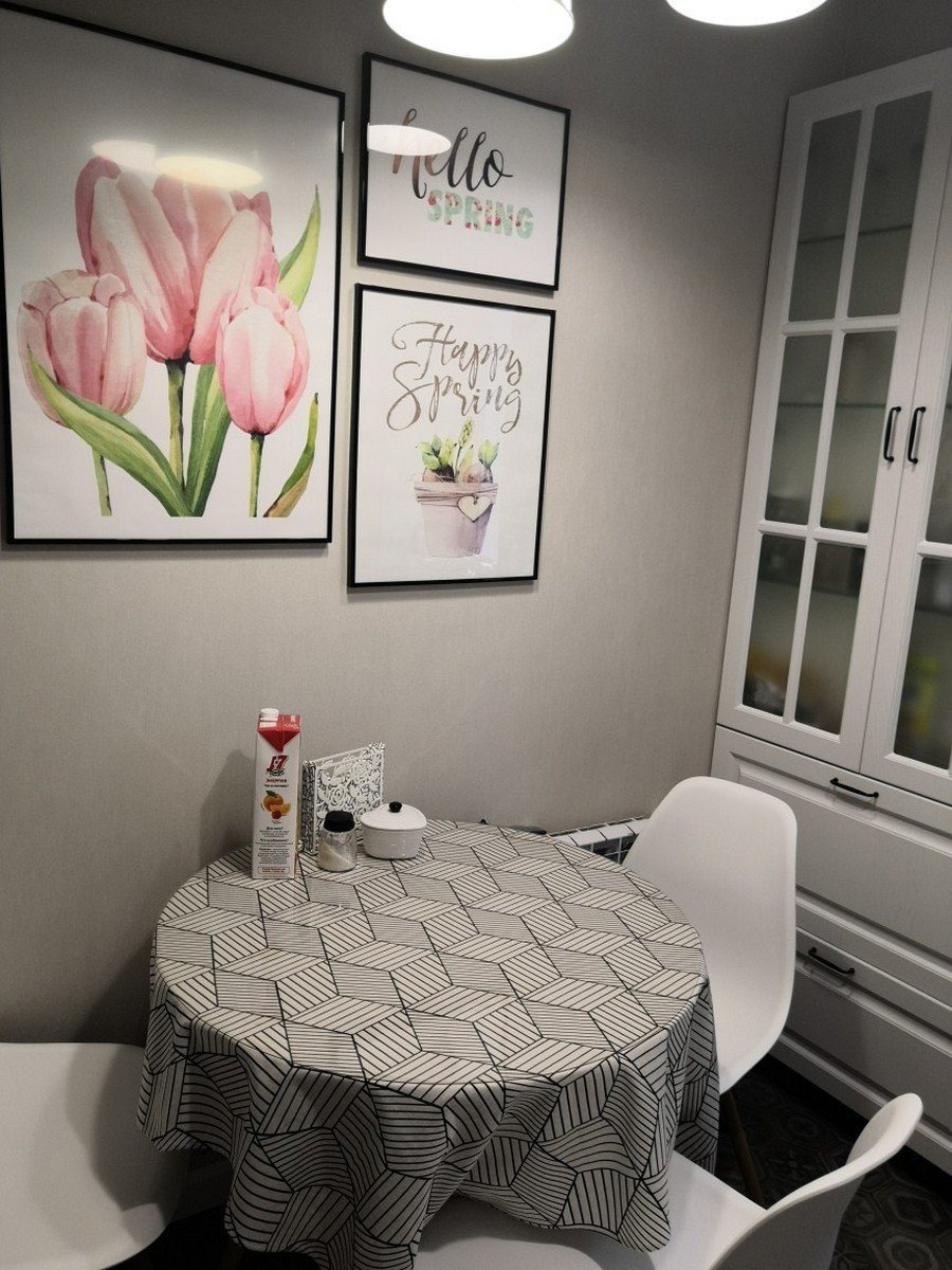 Декор кухонной стены у стола