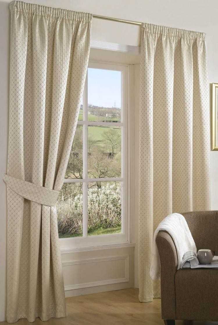 Шторы бежевые