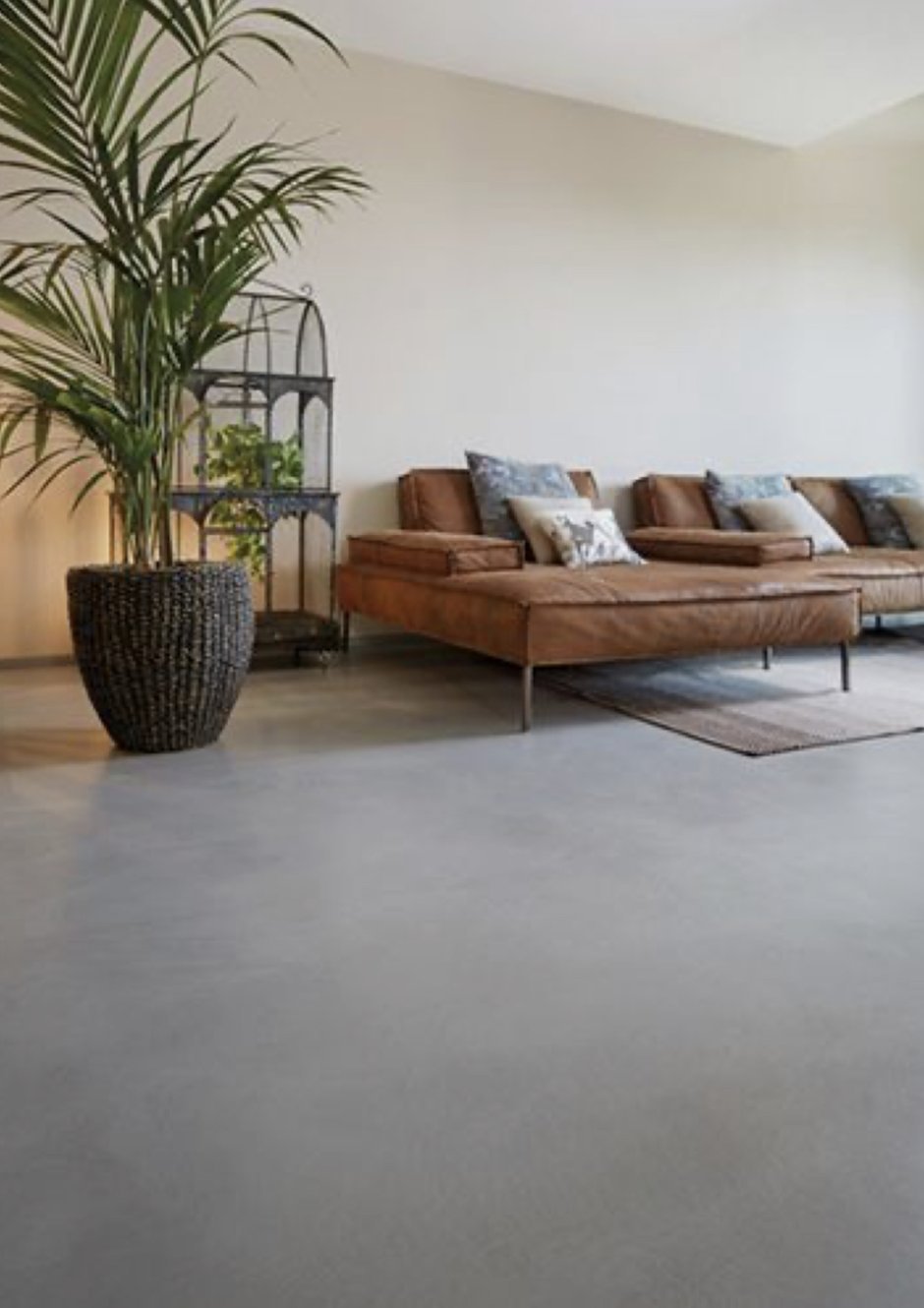 Бетонный пол в интерьере