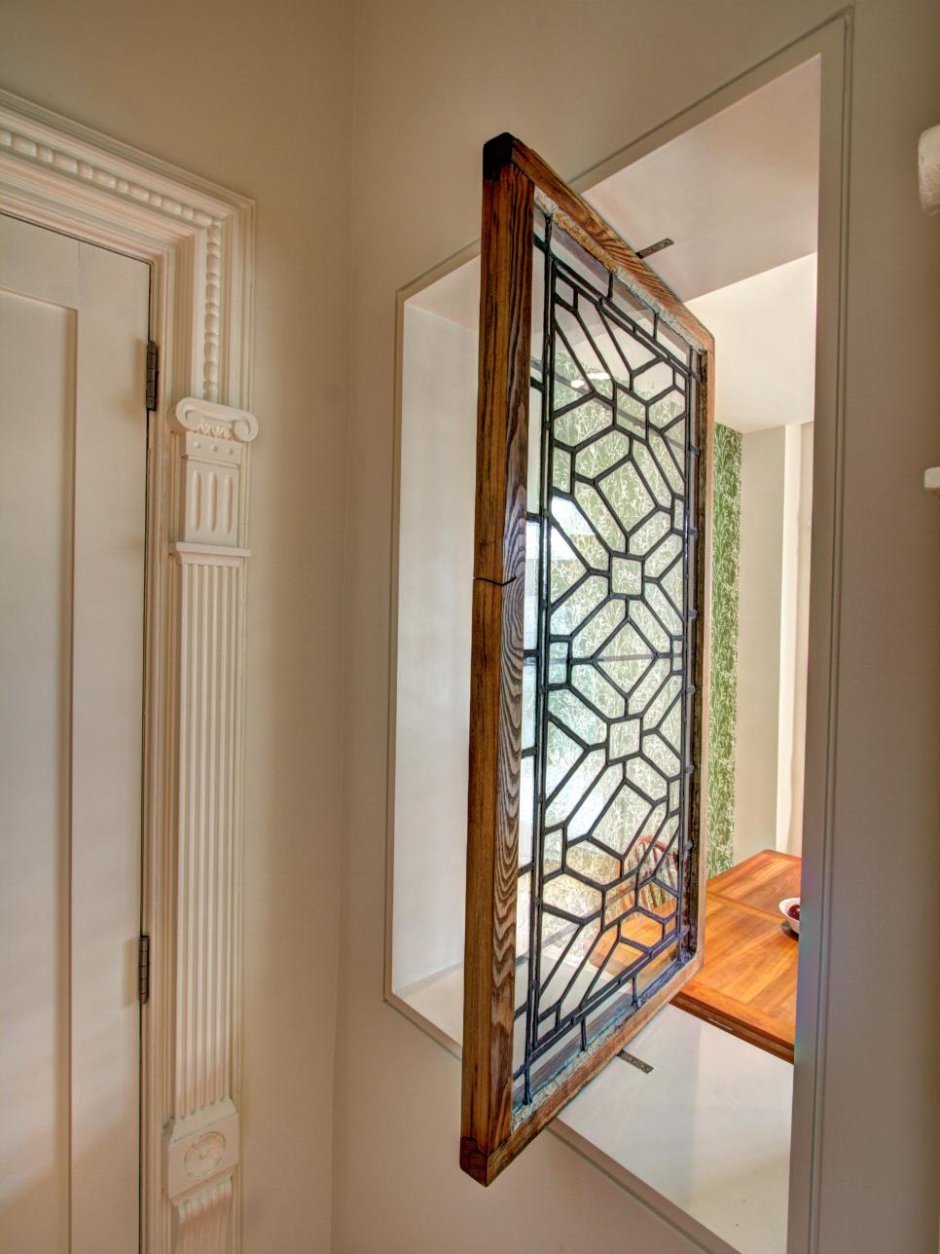 Межкомнатные окна