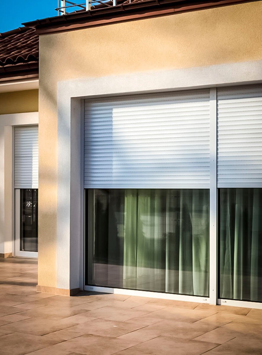 Жалюзи на панорамные окна