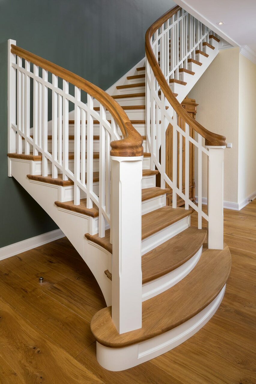 Деревянная лестница