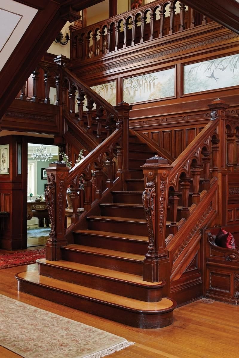 Красивые деревянные лестницы