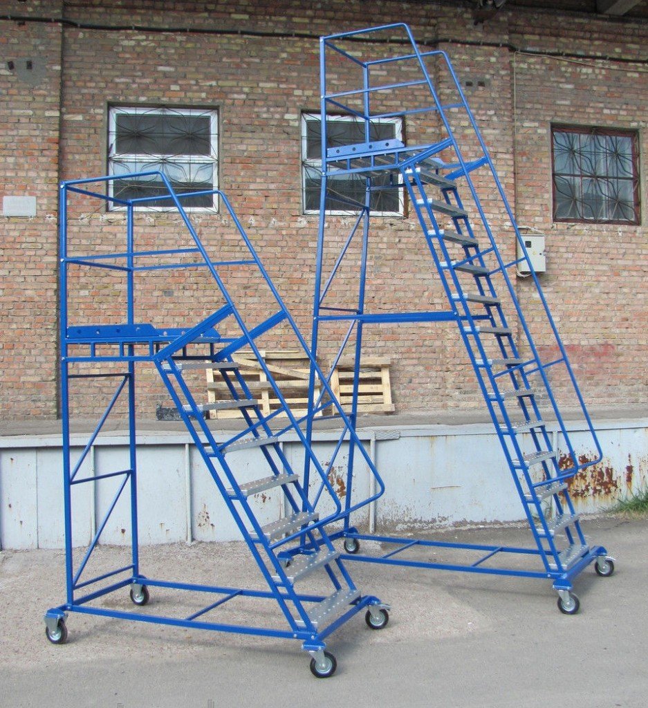 Лестница складская передвижная 4м