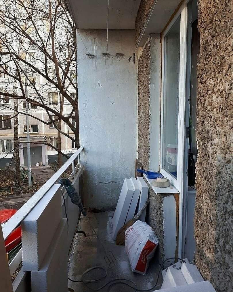 Балкон в Старом панельном доме