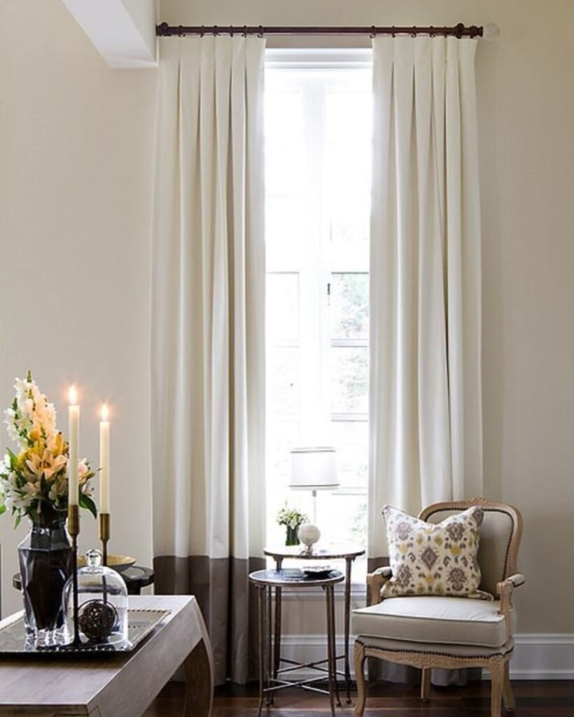 Карнизы в современном интерьере