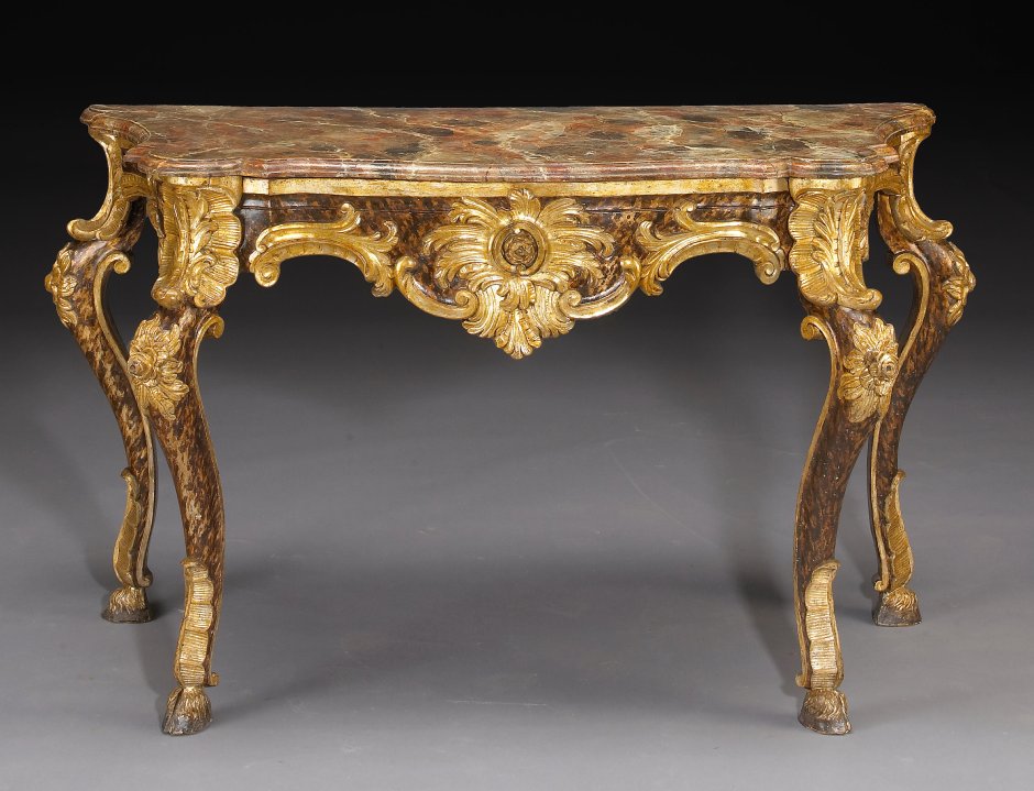 Столик в стиле Барокко