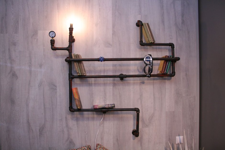 Водопроводные трубы в интерьере