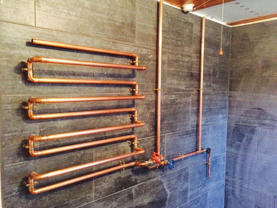 Медные трубы в ванной