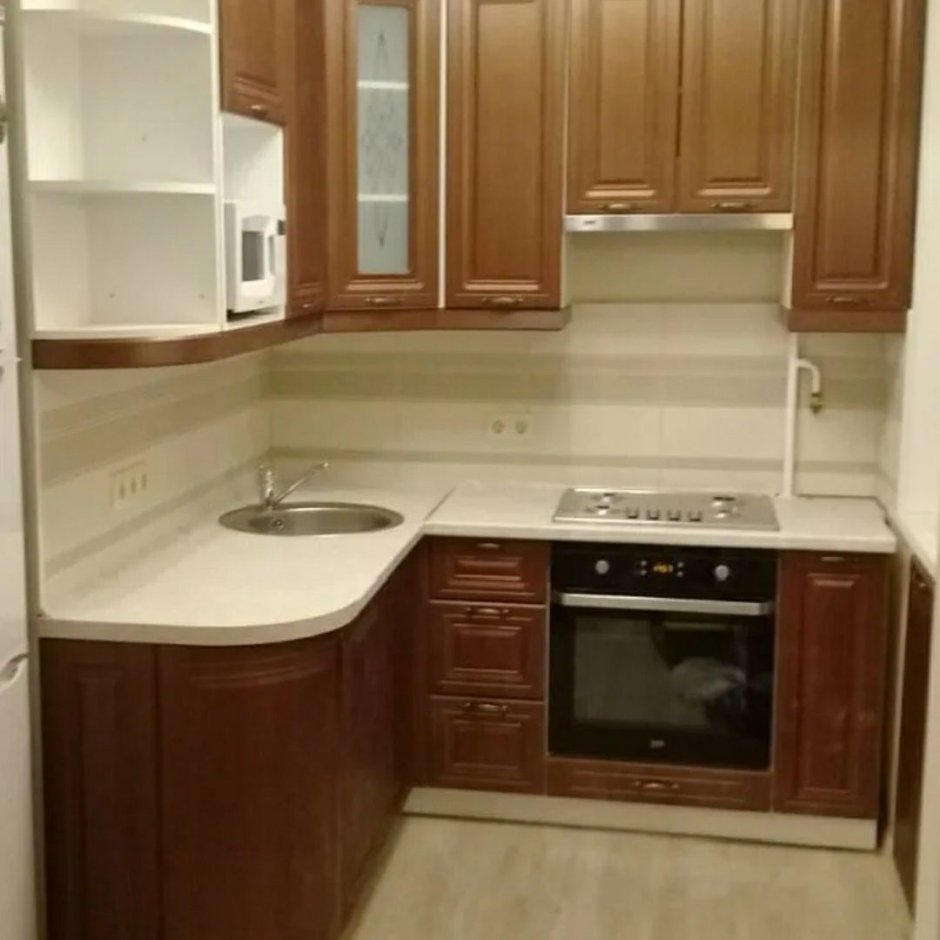 Маленькая угловая кухня