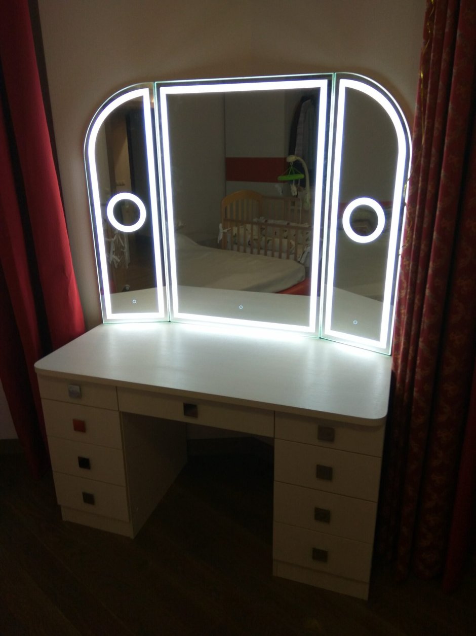 Зеркало Континент трюмо led 1000х800 c подсветкой модель 2