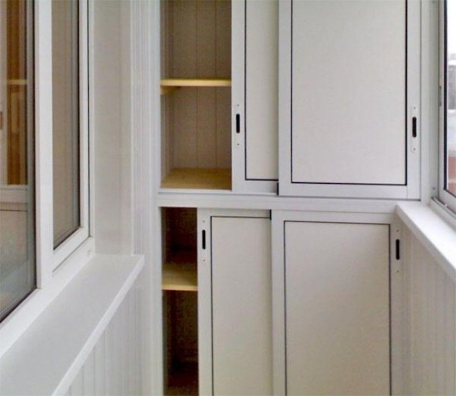 Шкаф на балкон из пластика