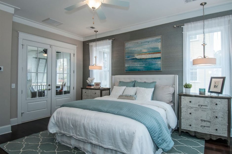 Спальня в голубо-серых тонах