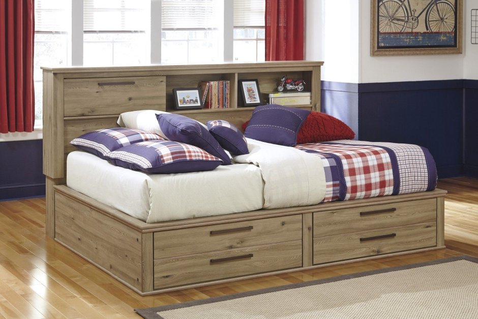 Высокая кровать с ящиками