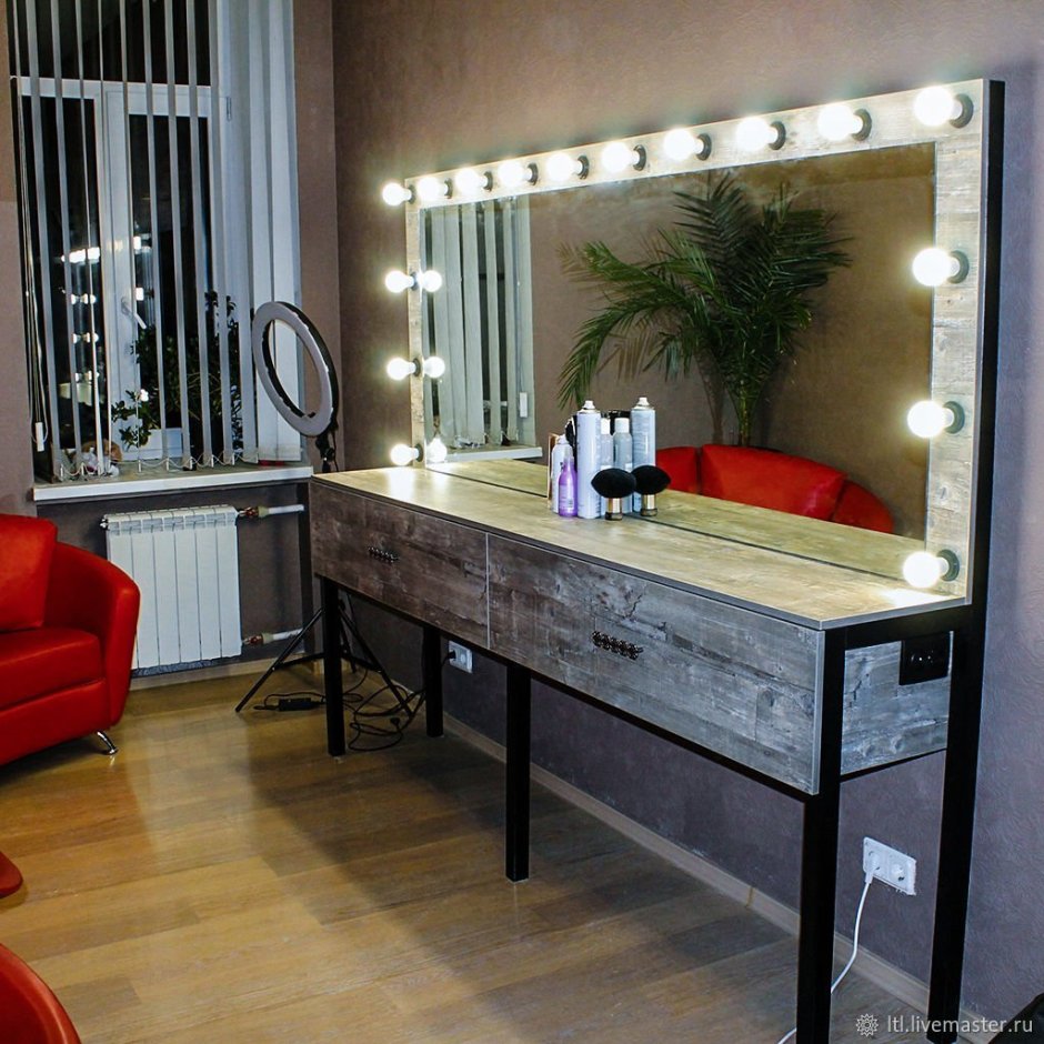 Гримерный стол лофт