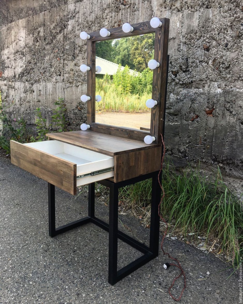 Гримерный стол лофт