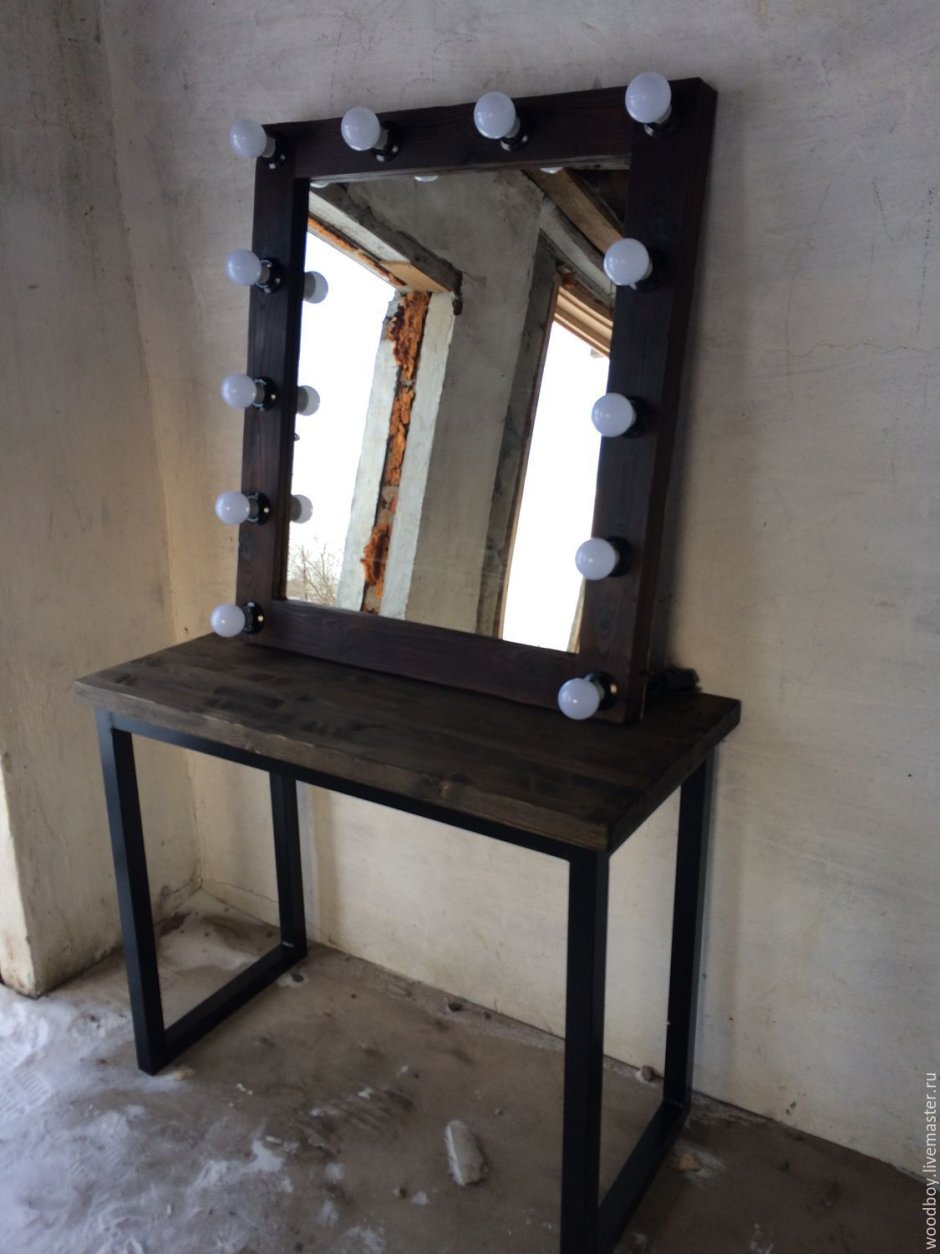 Гримерное зеркало в стиле лофт