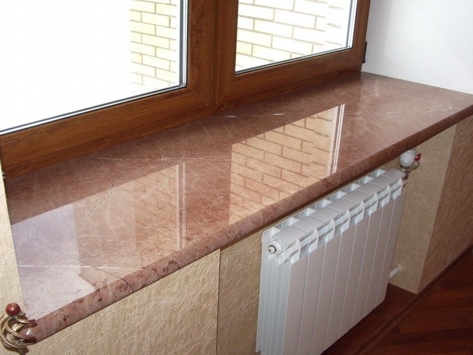 Каменный подоконник