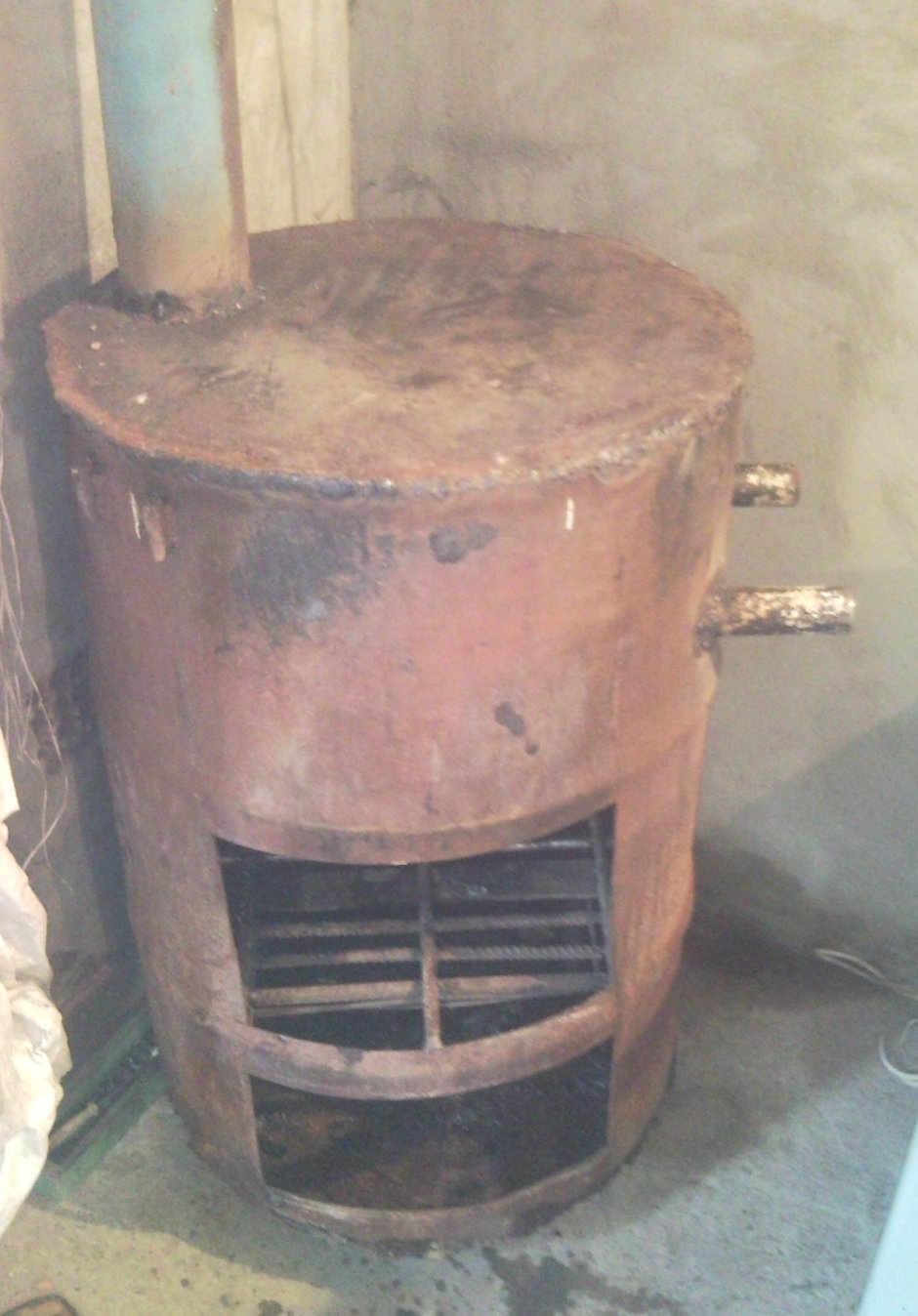 Печь буржуйка из 200 литровой бочки