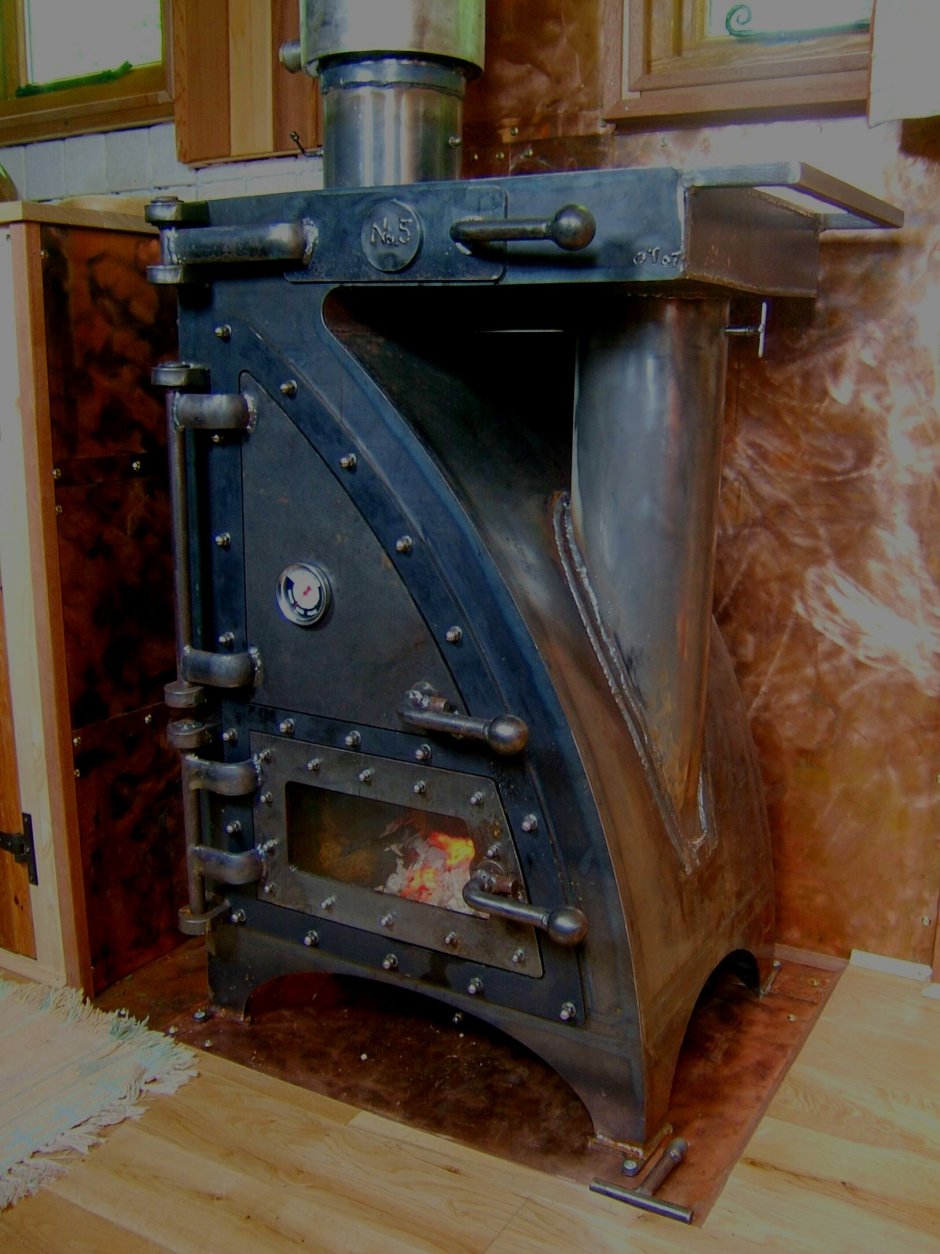 Малогабаритная металлическая печь