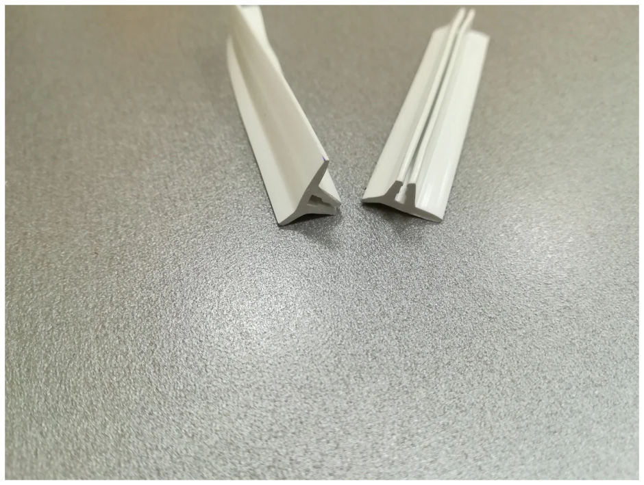 Заглушка т образная (вс-1) для натяжных потолков