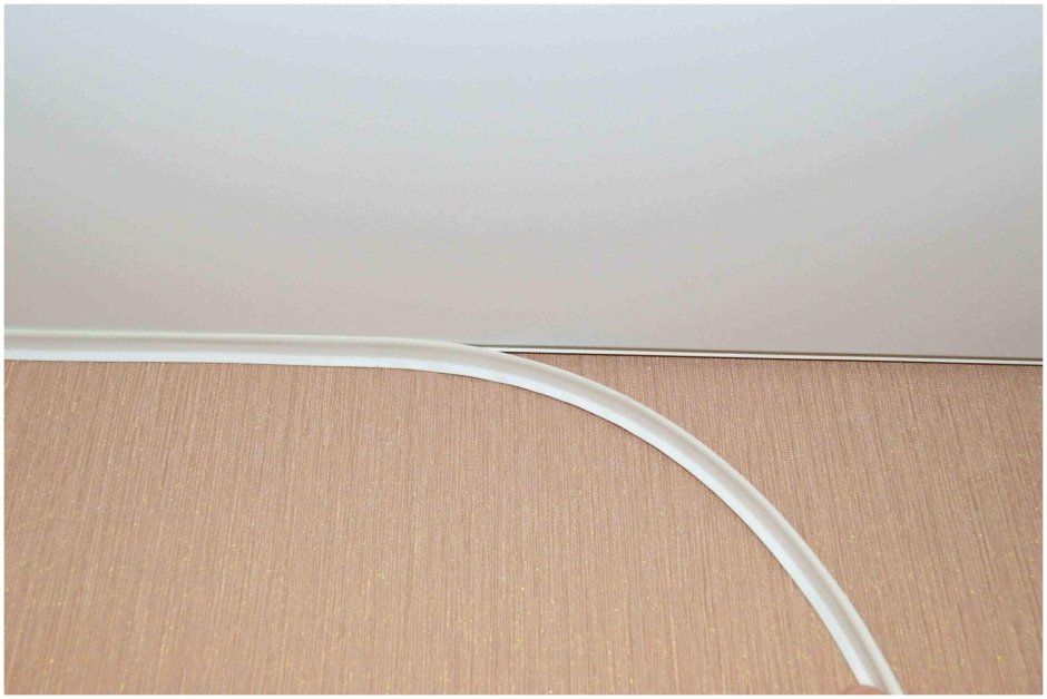 Плинтус потолочный для натяжного потолка nb60 48х29х2000мм