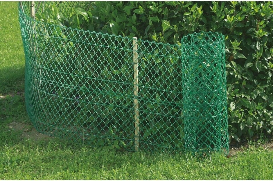 Забор из пластиковой сетки