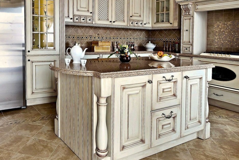 Кухонная мебель патинированная классика