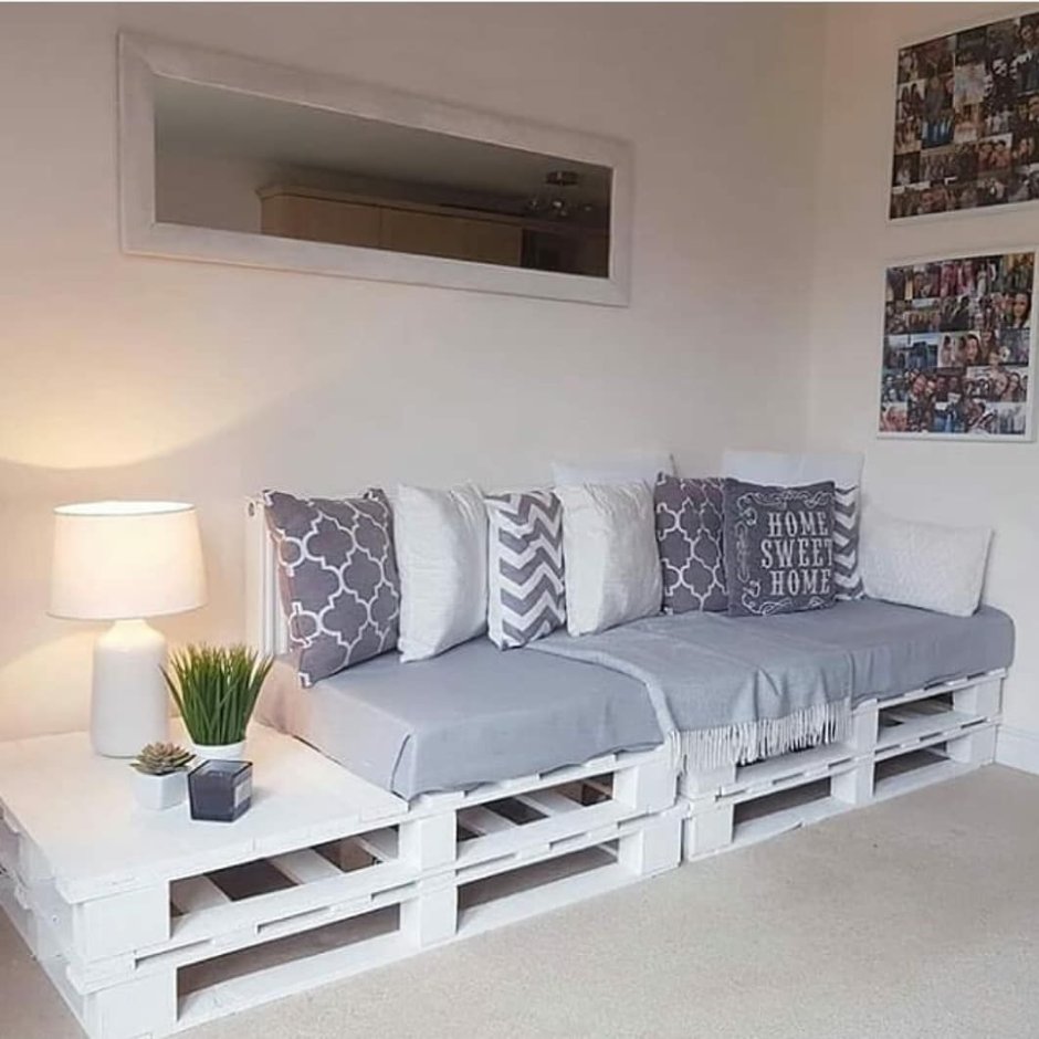 Диван из деревянных поддонов