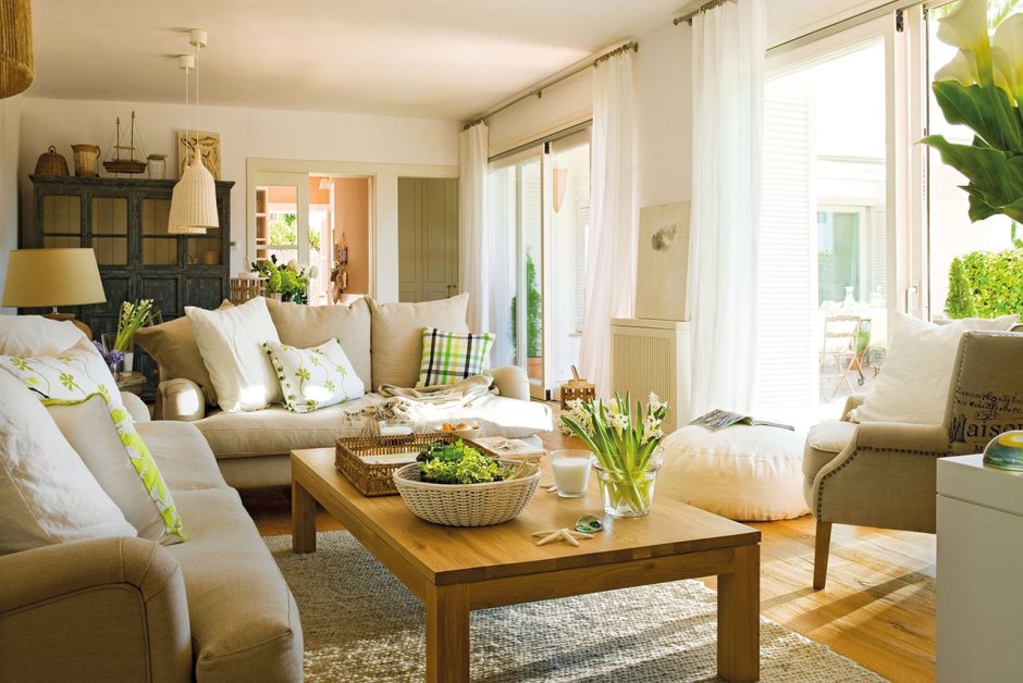 Уютный светлый интерьер