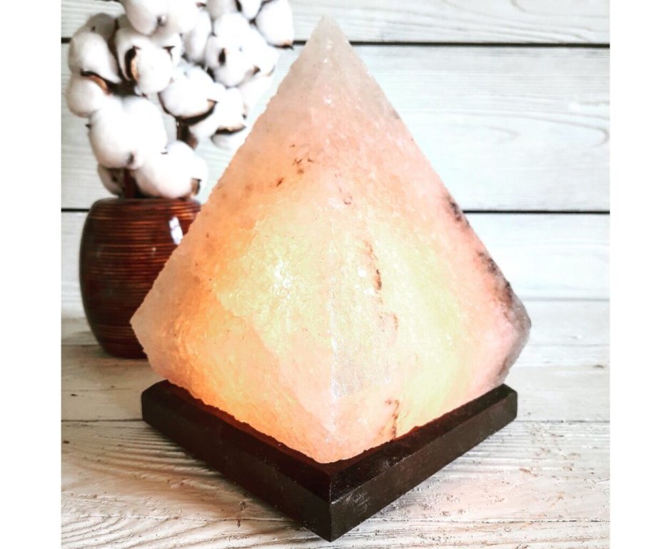 Солевая лампа "пирамида" 2,5кг дом Велеса
