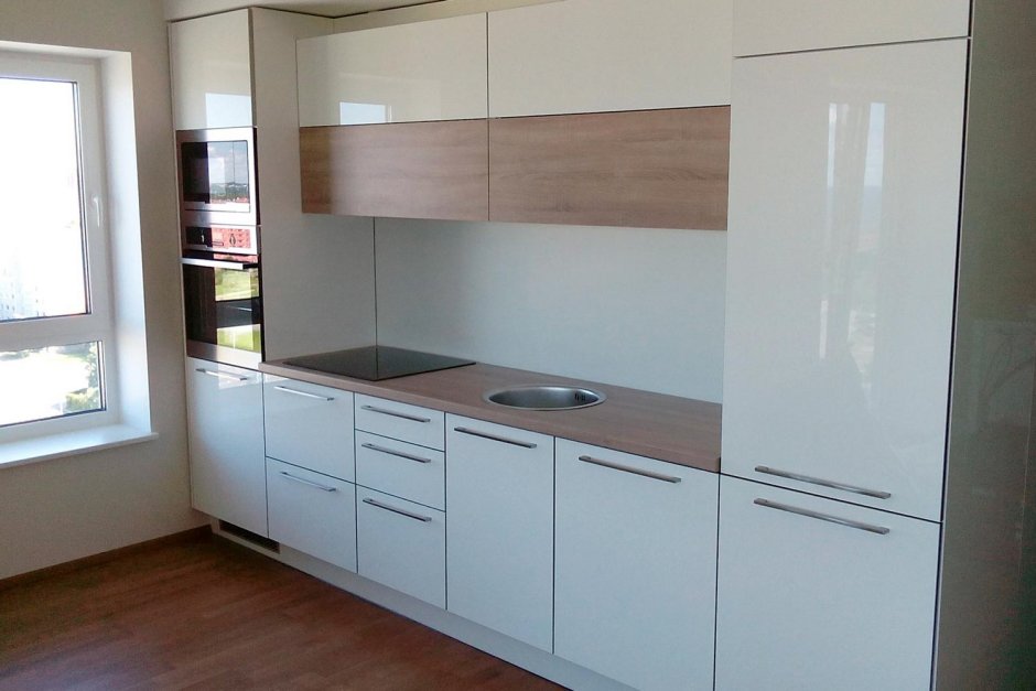 Белая кухня Эггер