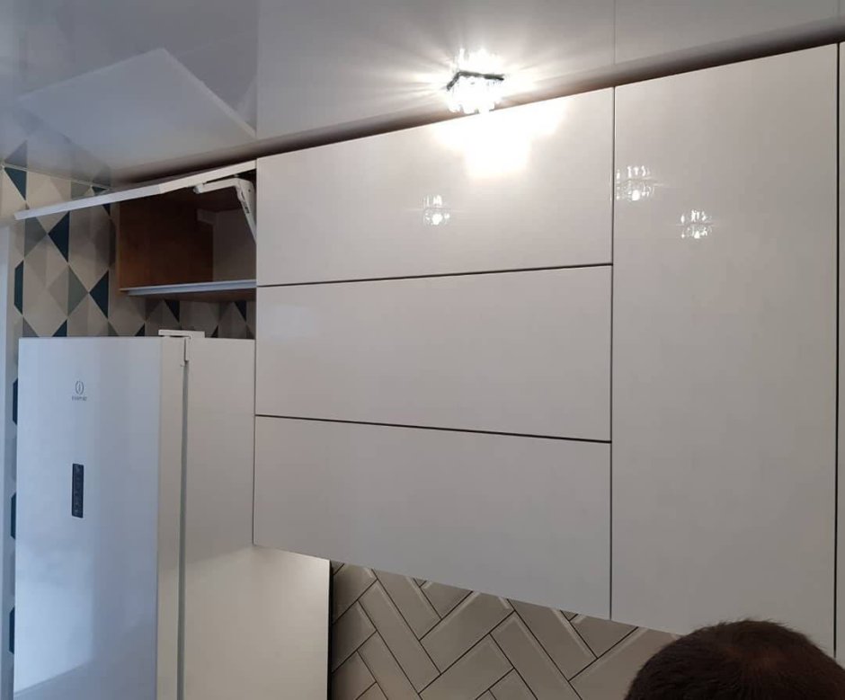 Альпийский белый Эггер кухня