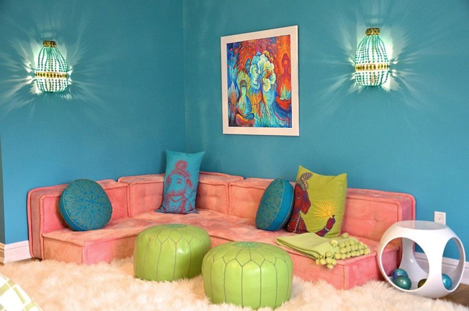 Интерьер в бирюзово розовых тонах