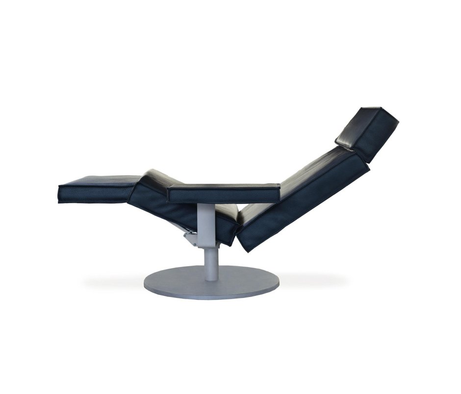 Кресло с местом для ног