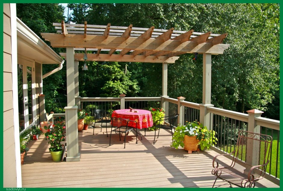 Открытая веранда на даче