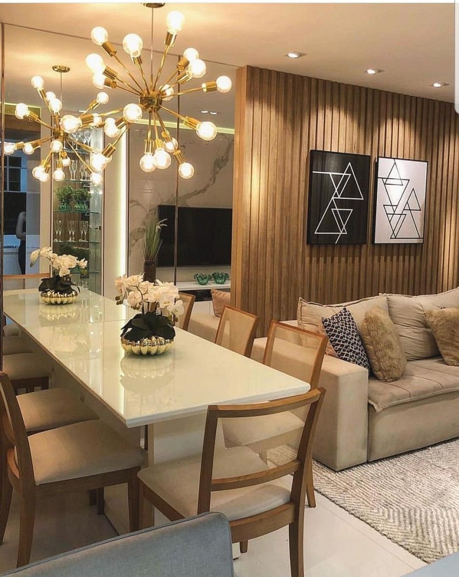 Гостиная с обеденной зоной