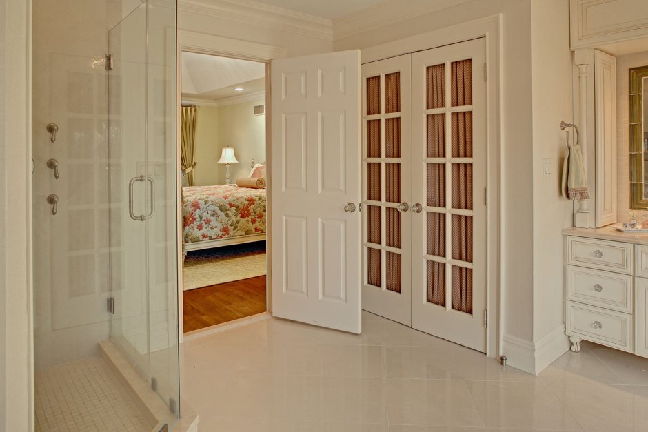 Двери во французском стиле межкомнатные