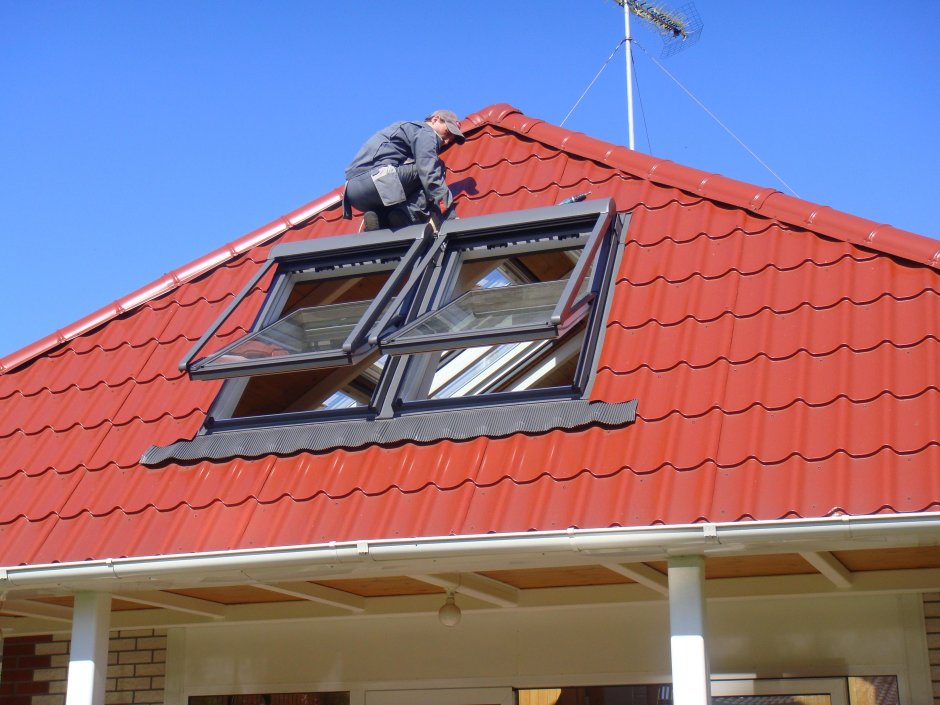 Мансардная крыша с окнами