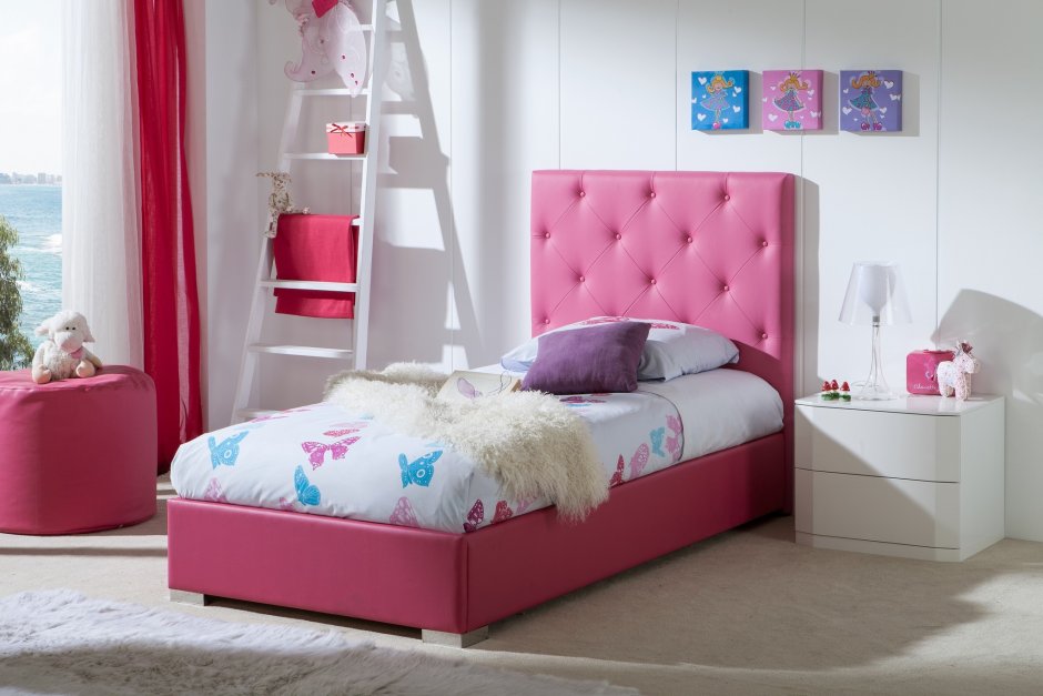 Кровать для девочки
