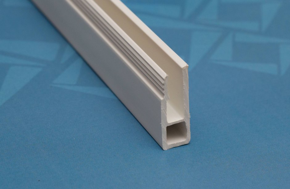 Профиль ПВХ клиновой разделительный для натяжного потолка