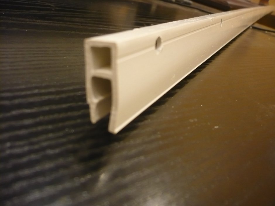 Профиль багет для натяжных потолков