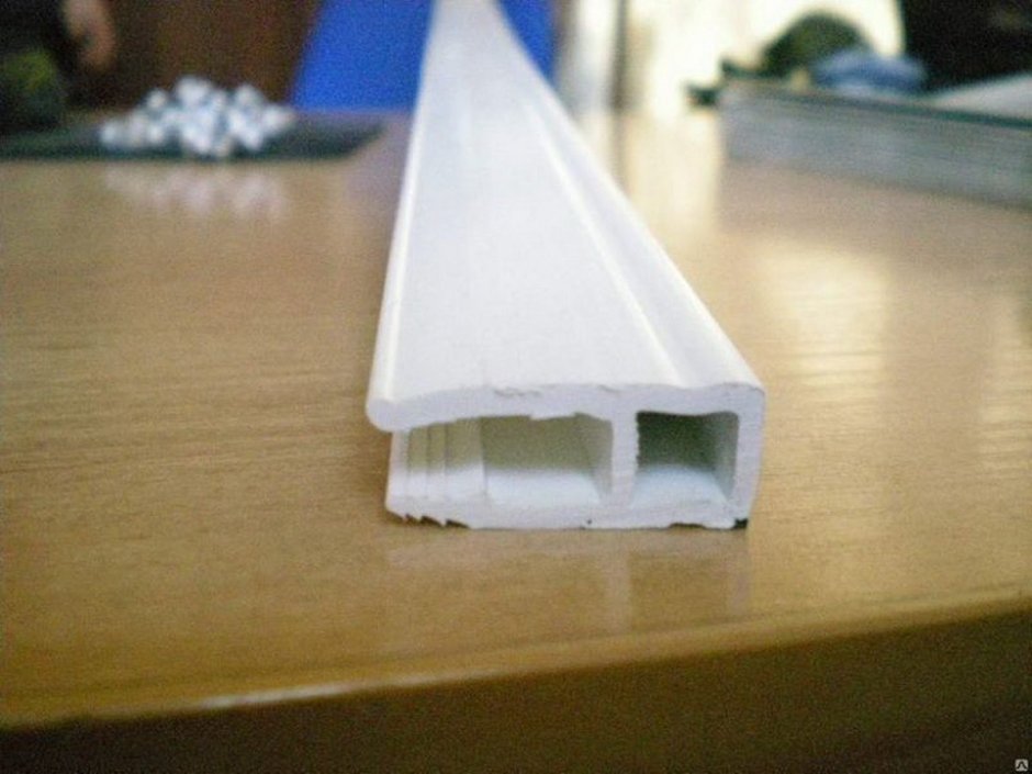 Крепежный профиль ПВХ потолочный для натяжного потолка PP 1