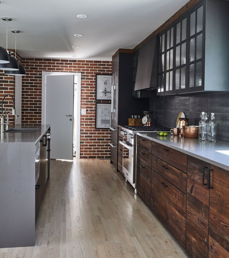 Серая кухня лофт