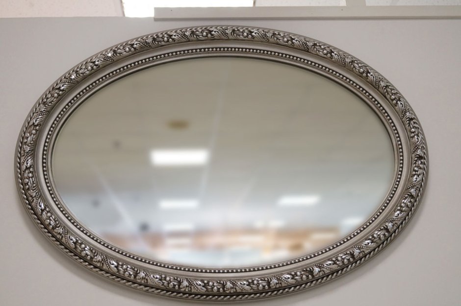 Овальная рама для зеркала