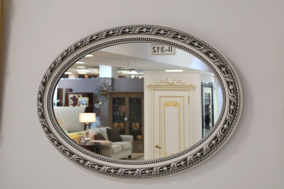 Овальная рама для зеркала